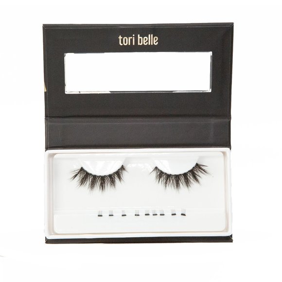 NEW!!! LADIES NIGHT Magnetude Magnetic Lashes - Picture 3 of 6